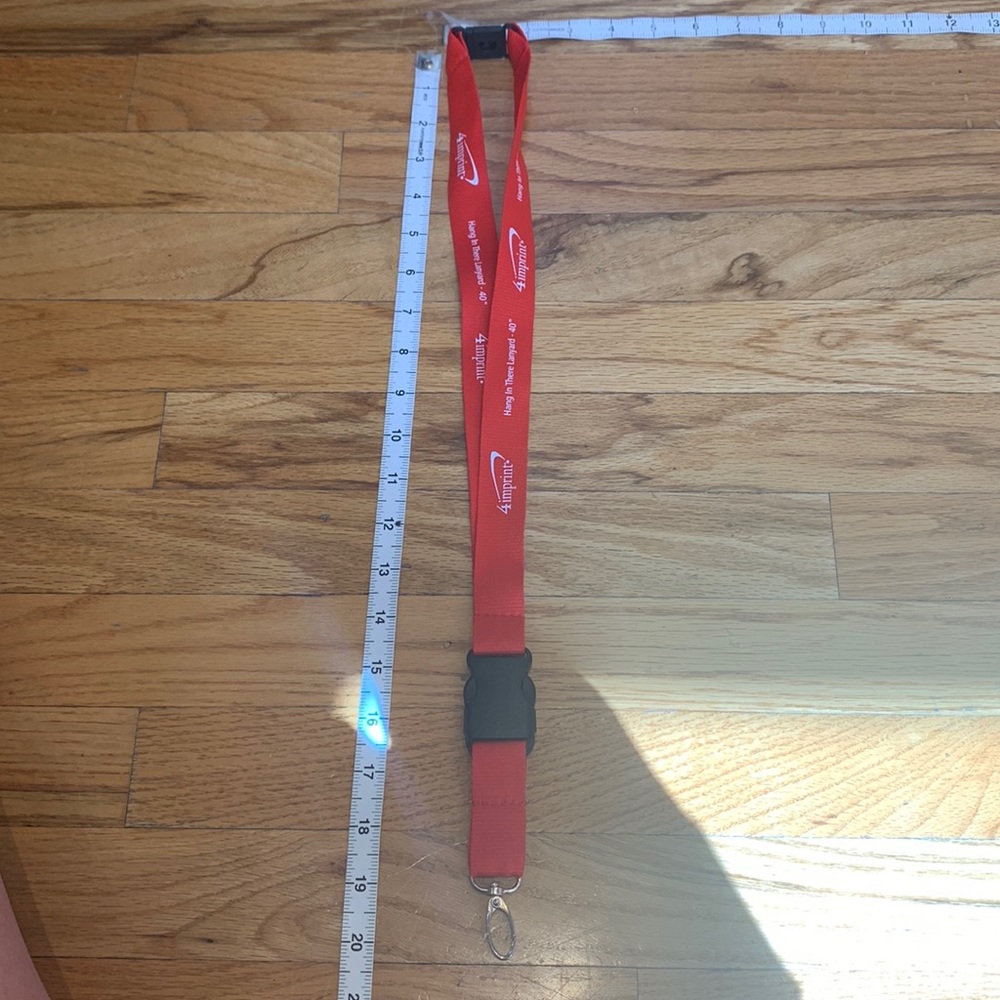 Clip lanyard, buckle connection. Red promotional gift
